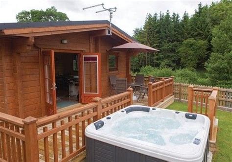 Kingsford Farm Lodges In Devon Log Cabin Holidays With Hot Tubs