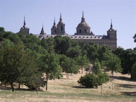 15 orte, die du gesehen und erlebt haben musst! Spanien - Spanien - Sehenswürdigkeiten - El Escorial