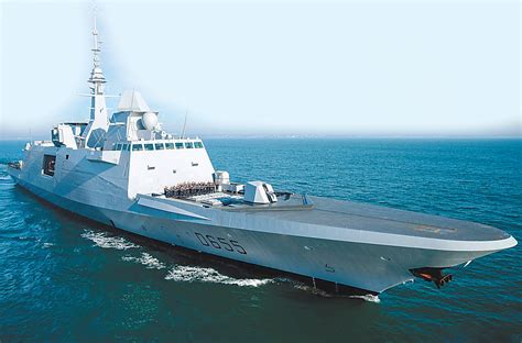 中国054b型护卫舰下水！新一代护卫舰成全球海军中坚力量