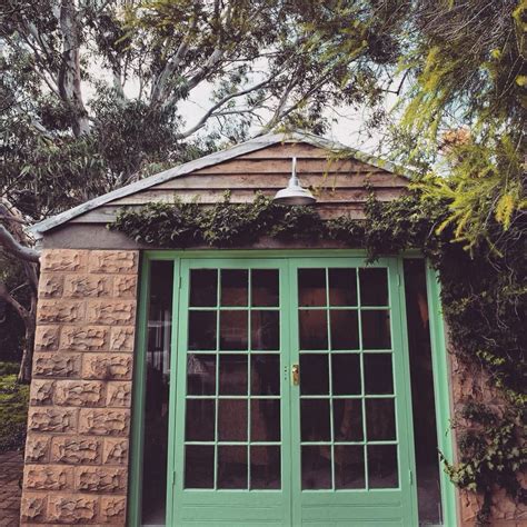 Achieving a home exterior with modern farmhouse style doesn't require a total overhaul. Pin by Barn Light Electric on Garage | Barn lighting ...