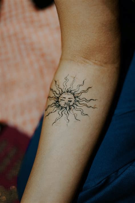 Sizzling Sun Tattoo Ideas Designs Tattoo Glee