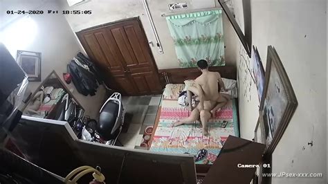 Hackers Use The Camera To Remote Monitoring Of A Lovers Home Life589