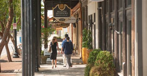 Take A Walk Through Downtown Pensacola Visit Pensacola