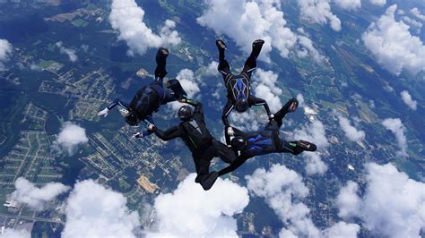 Formation Skydiving Photos | Skydive Paraclete XP