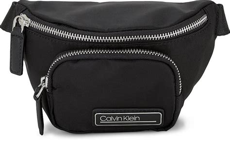 Calvin Klein, Primary Mini Waistbag in schwarz, Gürteltaschen für Damen ...