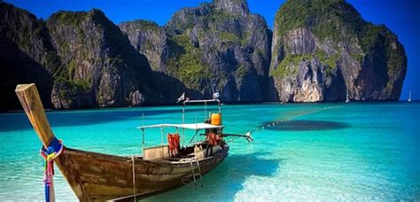Ko phi phi viewpoint and tonsai pier are also within 3 miles (5 km). Phi Phi Islands | Warm Water Divers Phuket