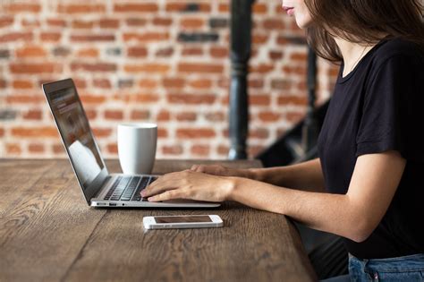 We interrupt our regularly scheduled program to bring you a blog post about blogging. Get edge at your work station with updated knowledge ...