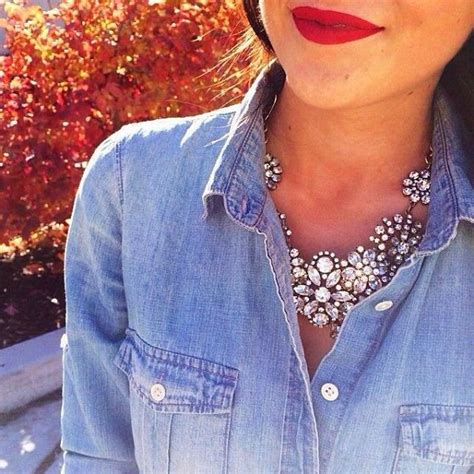 20 Style Tips On How To Wear Statement Necklaces Fashion Daily