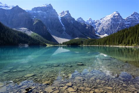 阿尔伯塔省湖山加拿大赫伯特湖弓河冰原大道班夫加拿大落基山脉主干路摄影素材汇图网