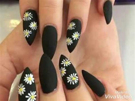 20 diseños de manicura negro que te encantarán. diseños de uñas almendras - YouTube