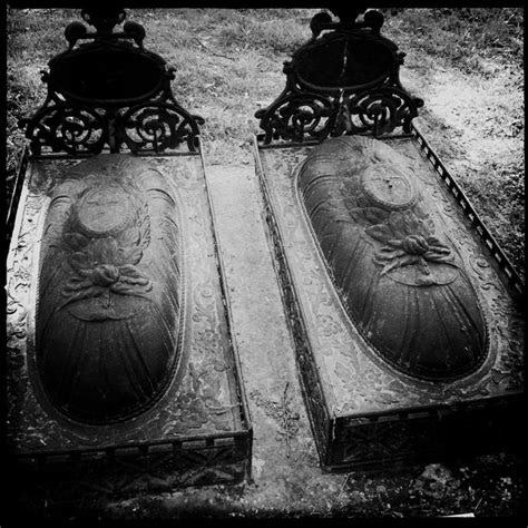 Cast Iron Grave Markers Cemetery Mortsafes Grave Cages Pinterest