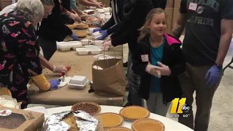 Fayetteville Church Helps Fill Bellies Of Flood Victims Abc11 Raleigh
