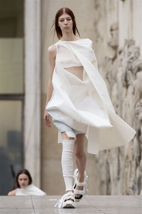 See The Complete Rick Owens Spring 2018 Ready To Wear Collection Dope