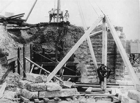 Walter taylor bridge at indooroopilly apparently. Construction of the second Indooroopilly Railway Bridge in ...