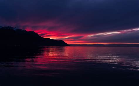 Download Wallpaper 3840x2400 Sea Mountains Sunset Night Dark Horizon Switzerland 4k Ultra