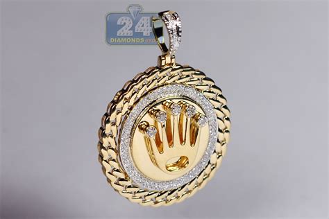 14k Yellow Gold 029 Ct Diamond Crown Mens Round Pendant