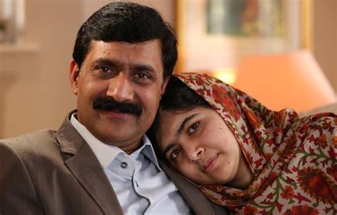 Malala The Girl Who Was Shot For Going To School Bbc News