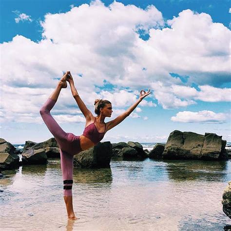 Sjana Elise Earp Sjanaelise Yoga Photos From Instagram