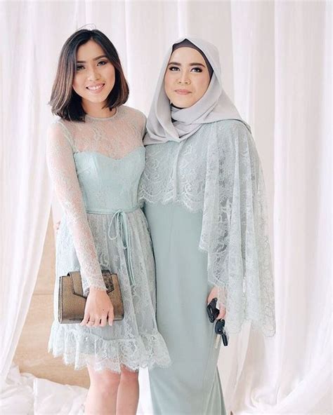 About Hijab Indonesia 45 Model Kebaya Wisuda Muslim Modern Terbaru 2017