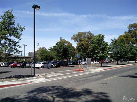 Maples Lot Parking In Stanford Parkme