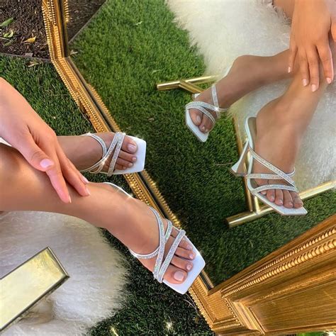 Mirror Mirror On The 𝐰𝐚𝐥𝐥 Who Has The Cutest Heels Of Em All ☁️ In 2020 Cute Heels Womens