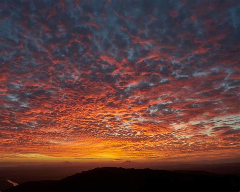 Download Wallpaper 1280x1024 Clouds Sky Fiery Sunset Standard 54 Hd