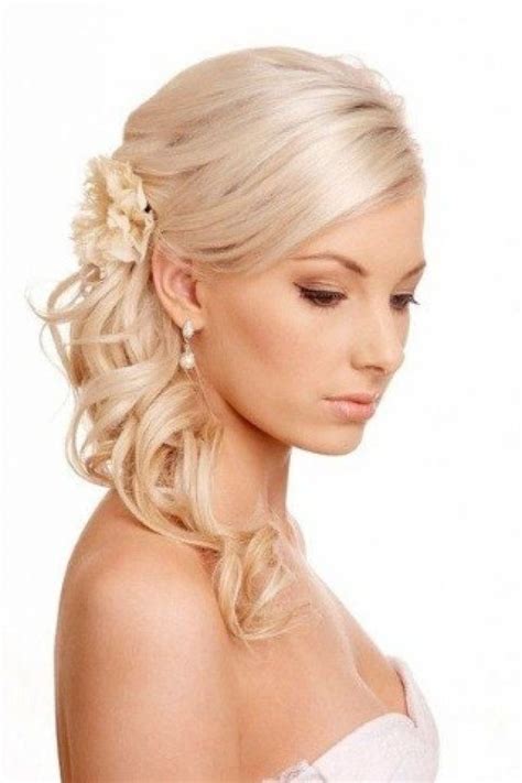 Best 25 Wedding Hairstyles Thin Hair Ideas On Pinterest Messy Bun Thin Hair Thin Hair Messy