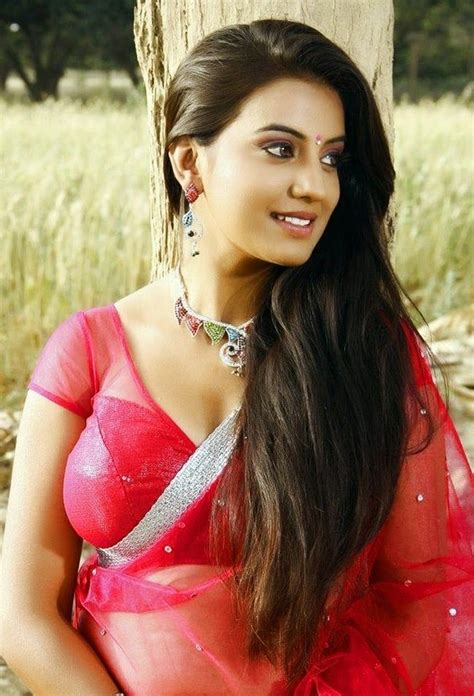 Bhojpuri Actress Akshara Singh Details With Hot Pics भोजपुरी