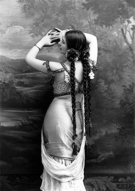 Дени берри, юлиус берг, ольга ряшина. Mata Hari | Mata hari, Long hair styles, Vintage blog