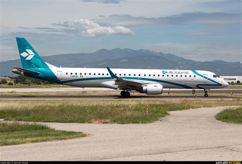 I Adjm Air Dolomiti Embraer Erj 195 190 200 At Verona Villafranca