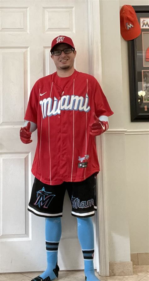 Loud Marlins Fan Aka Lmf On Twitter Todays Outfit Consists Of The