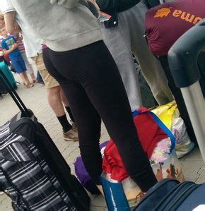 SexyCandidGirls Top Post Nice Candid Ass And Legs At The Airport