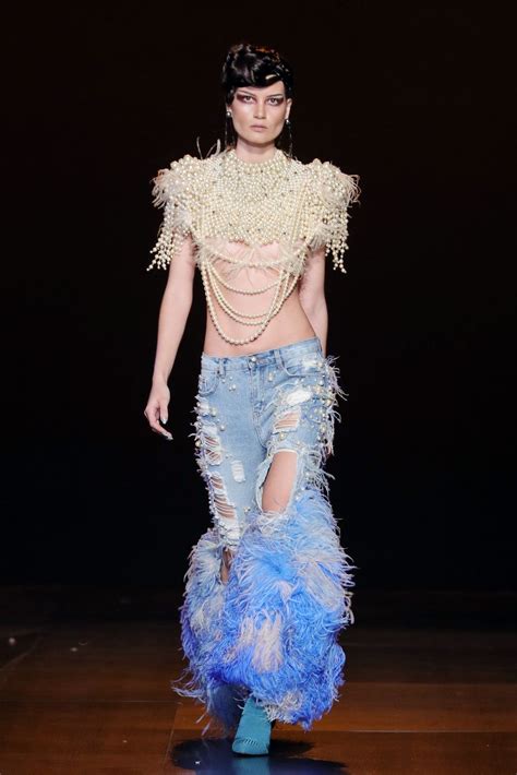 The 18 Wildest Looks From New York Fashion Week Fashion New York