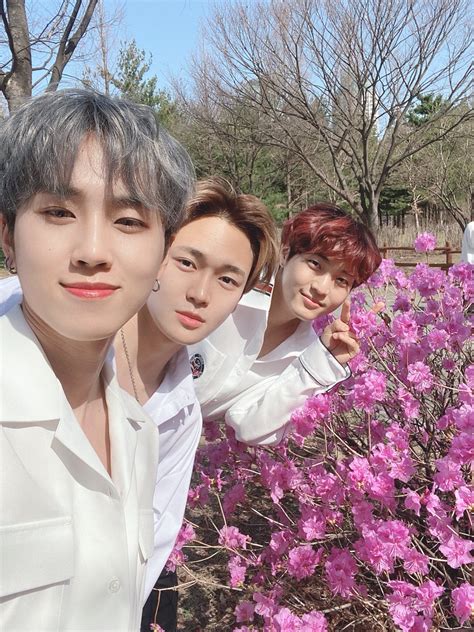 Younghoon And Rui And Andy 7oc Flower Boys Couple Photos Romance