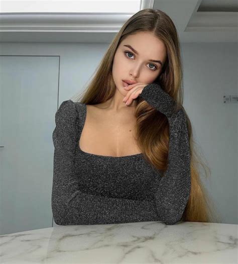 rus kızları estetik güzeli mi kizlarsoruyor