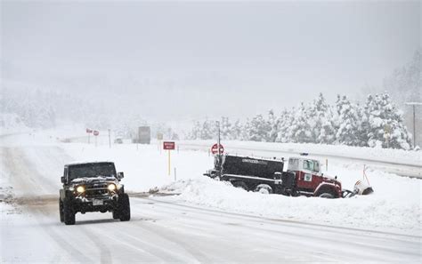 Colorado Snowstorm Closes Highways And Schools For A Second Day