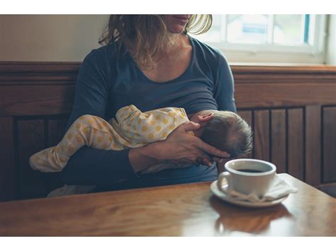 10 Essential Breastfeeding Hacks All New Mums Need To Know