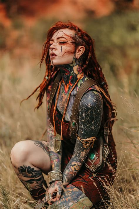Embrace Your Wildside Under The Autumn Skies Dreadlocks Girl Tattoo Foto Shotting Photo