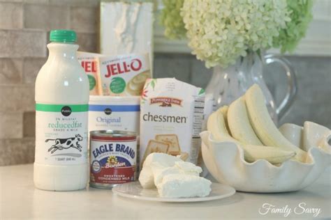 Start by placing cookies from one package at the bottom of pan. How to Make Paula Deen's Chessmen Banana Pudding {Recipe ...