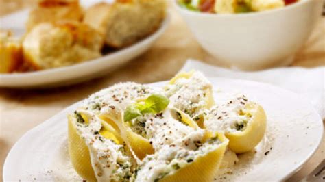 Wonderfing if anyone has attempted to recreate this item from the unlimited stuffed pasta promotion at home. Olive Garden's Never Ending Stuffed Pasta Deal Is Back ...
