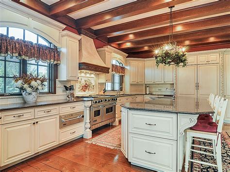 We know the cost to spray paint kitchen cabinets a fraction of the cost and hassle of replacing part or the whole kitchen. Best Paint for Kitchen Cabinets | Top 50 Pictures
