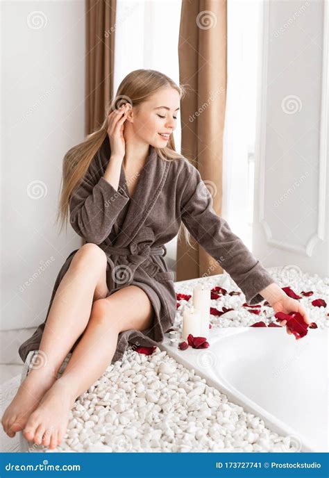 Delightful Blonde Girl Getting Ready To Take Foam Bath Stock Image Image Of Caucasian