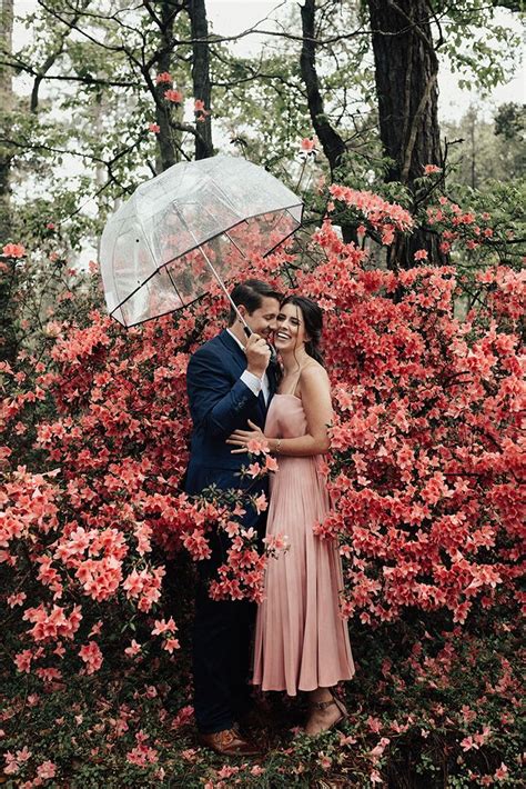 10 Outfit Ideas For Spring Engagement Photos Junebug Weddings