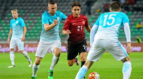 Discover more posts about emre mor. BVB holt türkischen EM-Teilnehmer Emre Mor :: DFB ...