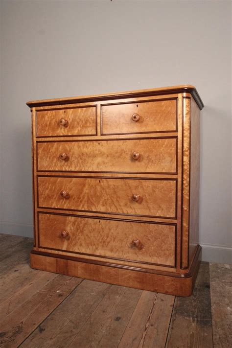 Antique tiger/curly maple bachelor's chest dovetail locking drawers. 19th C. Holland & Sons Birdseye Maple Chest of Drawers in ...