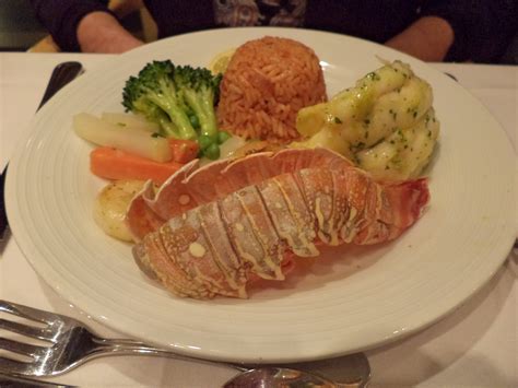 Jewel of the Seas Cruise Review - Nov 16, 2013 - Fine Experience as E...