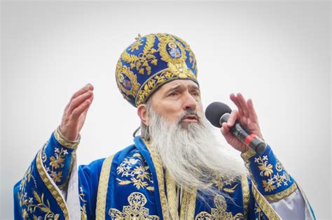 Răzvrătire, sfidează patriarhia, atitudine provocatoare. ÎPS Teodosie nu se potolește. Arhiepiscopul Tomisului ...