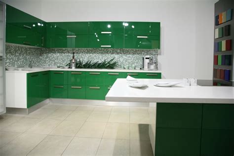 I've been itching to do some updating to our kitchen. Cabinets for Kitchen: Green Kitchen Cabinets