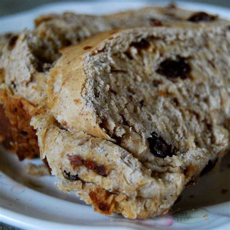 Maybe you would like to learn more about one of these? Breadmaker cinnamon raisin bread | Recipe (With images ...