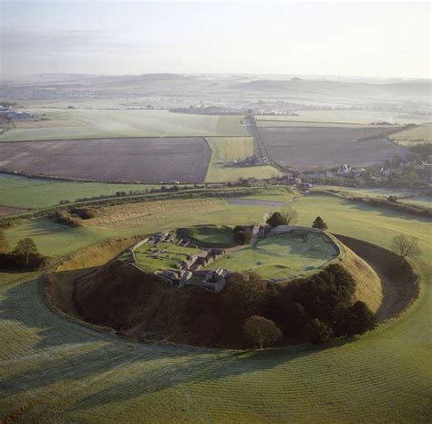Old Sarum Salisbury Wiltshire Cool Places To Visit Places To Visit